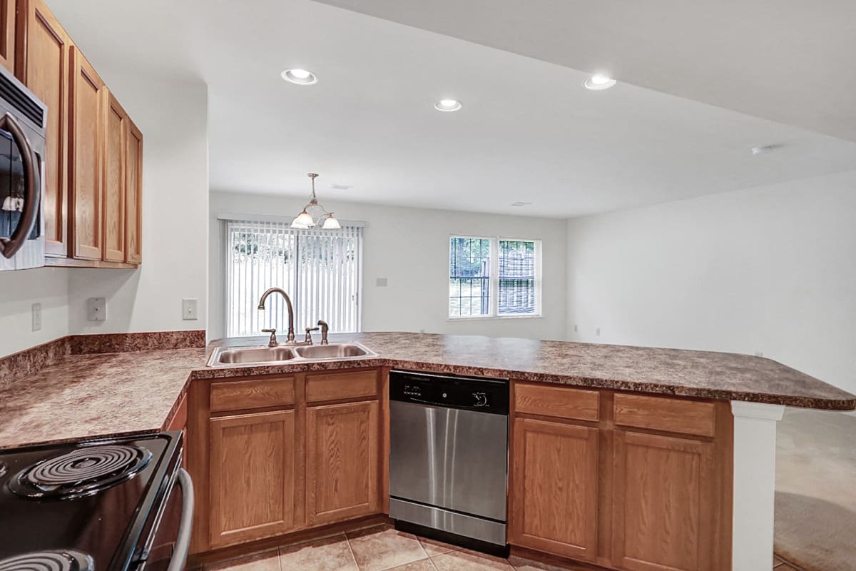 Rent Townhomes in Harrisburg, PA Park View Townhomes Photos